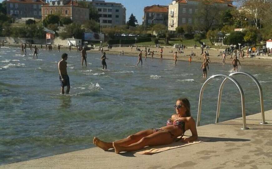 Divan dan u Dalmaciji: Splićani se kupaju na Bačvicama